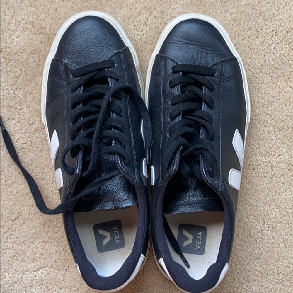 Veja Sneakers